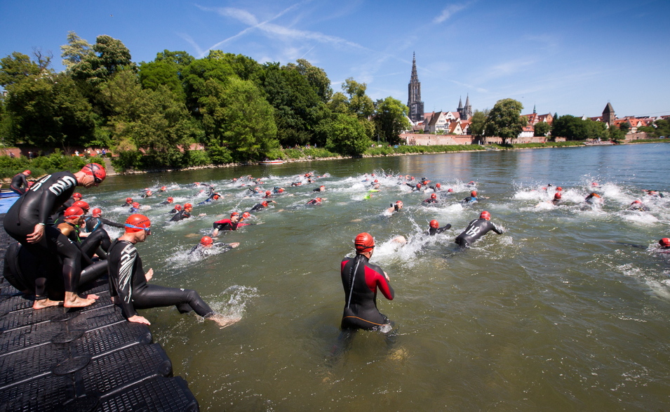Ulm Triahtlon Schwimmstart3